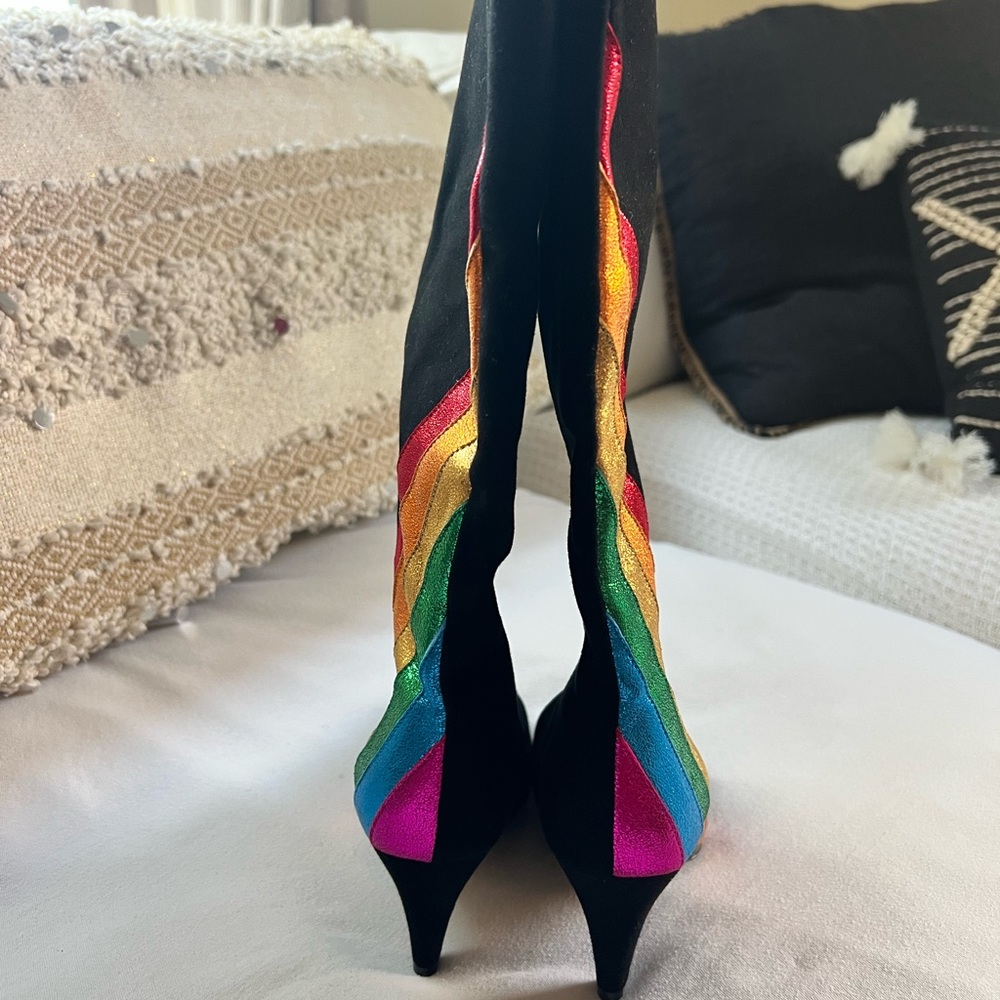 Rainbow 🌈 boots - Picture 5 of 14